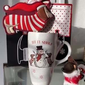 New Christmas mug with lid and luggage tag!